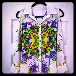 Cold shoulder button down